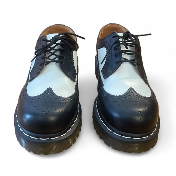 Like New! Dr. Martens 3979 Bex Smooth Leather Brogue Sz M9/W11 - Picture 4 of 7